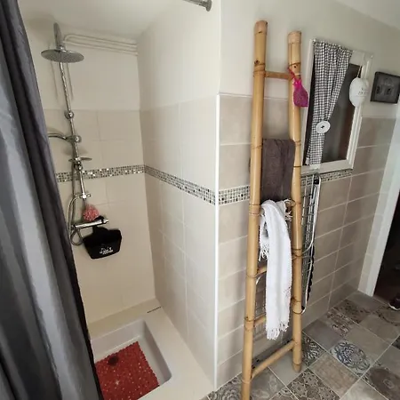 Le Clos De Josephine Peyregoux