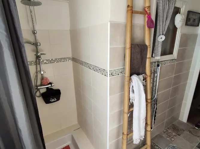 Le Clos De Josephine Peyregoux